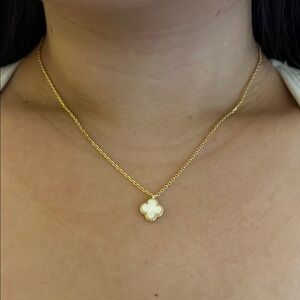 Gold & mother of pearl 4 leaf clover necklace